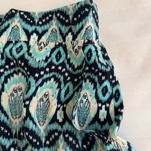 Wildfox Geo Print Pull-On Shorts Front Patch Pockets Blue Multi L - Picture 6 of 9